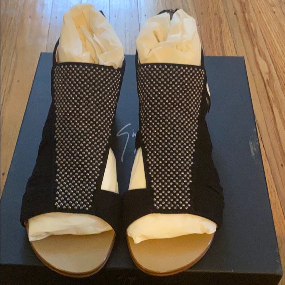 Giuseppe suede sandals
